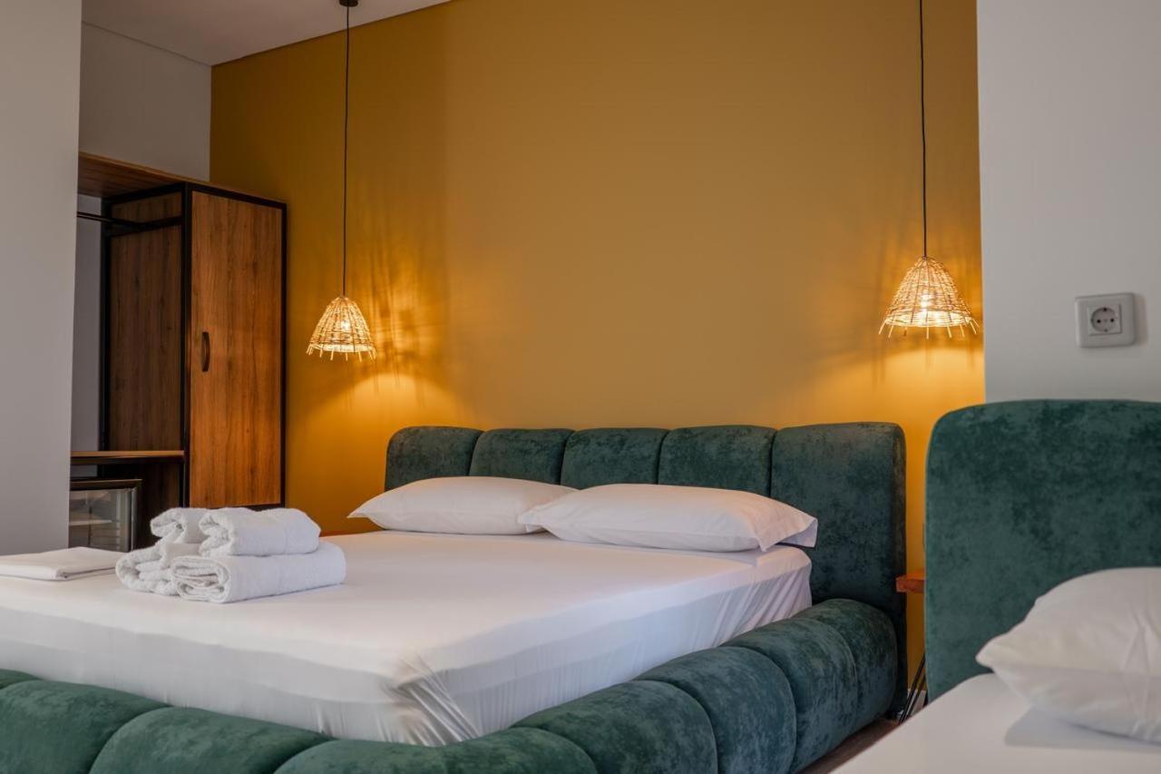 Juer Hotel Bajkaj Exteriör bild
