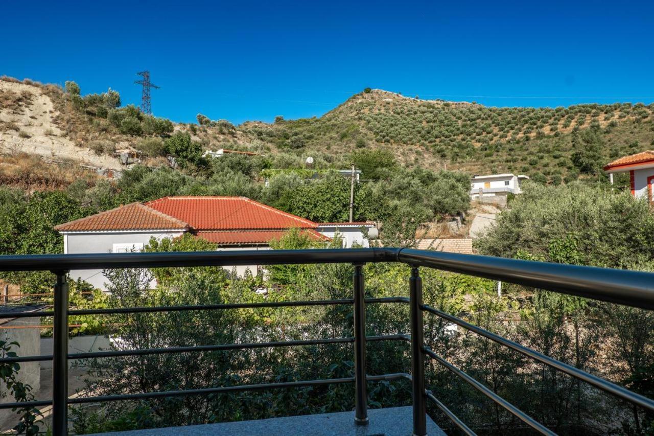 Juer Hotel Bajkaj Exteriör bild
